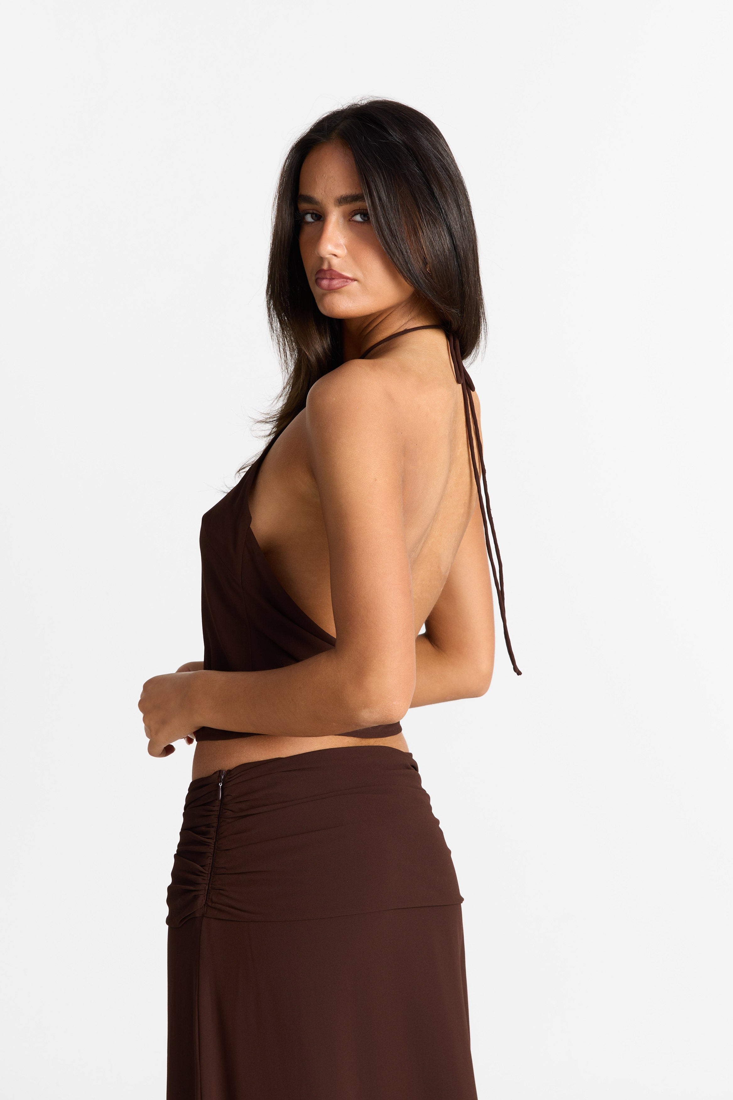 Seraphina Top Chocolate - Color cacao intenso, ajuste favorecedor