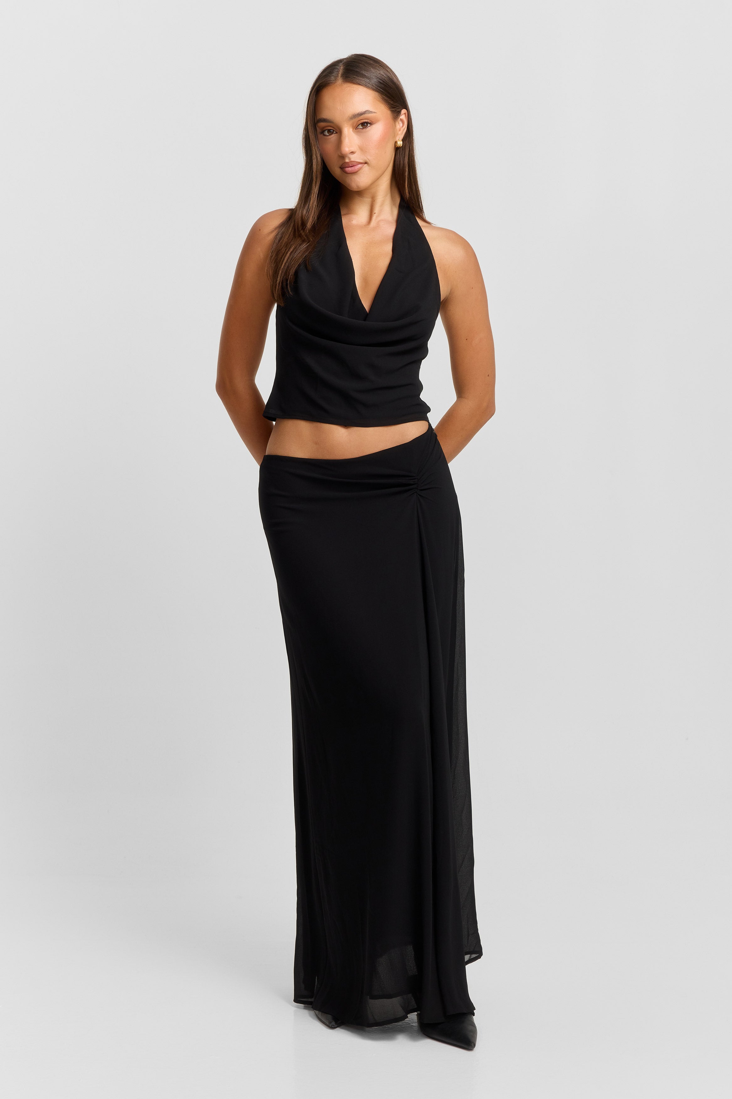 Falda maxi negra Seraphina - Caída suave y de largo hasta el suelo