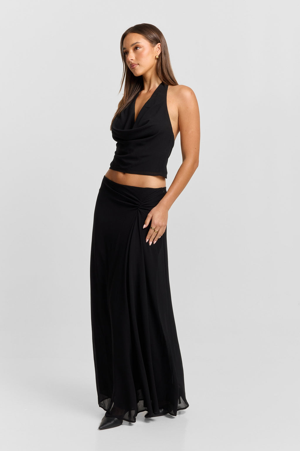 Falda maxi negra Seraphina - Caída suave y de largo hasta el suelo