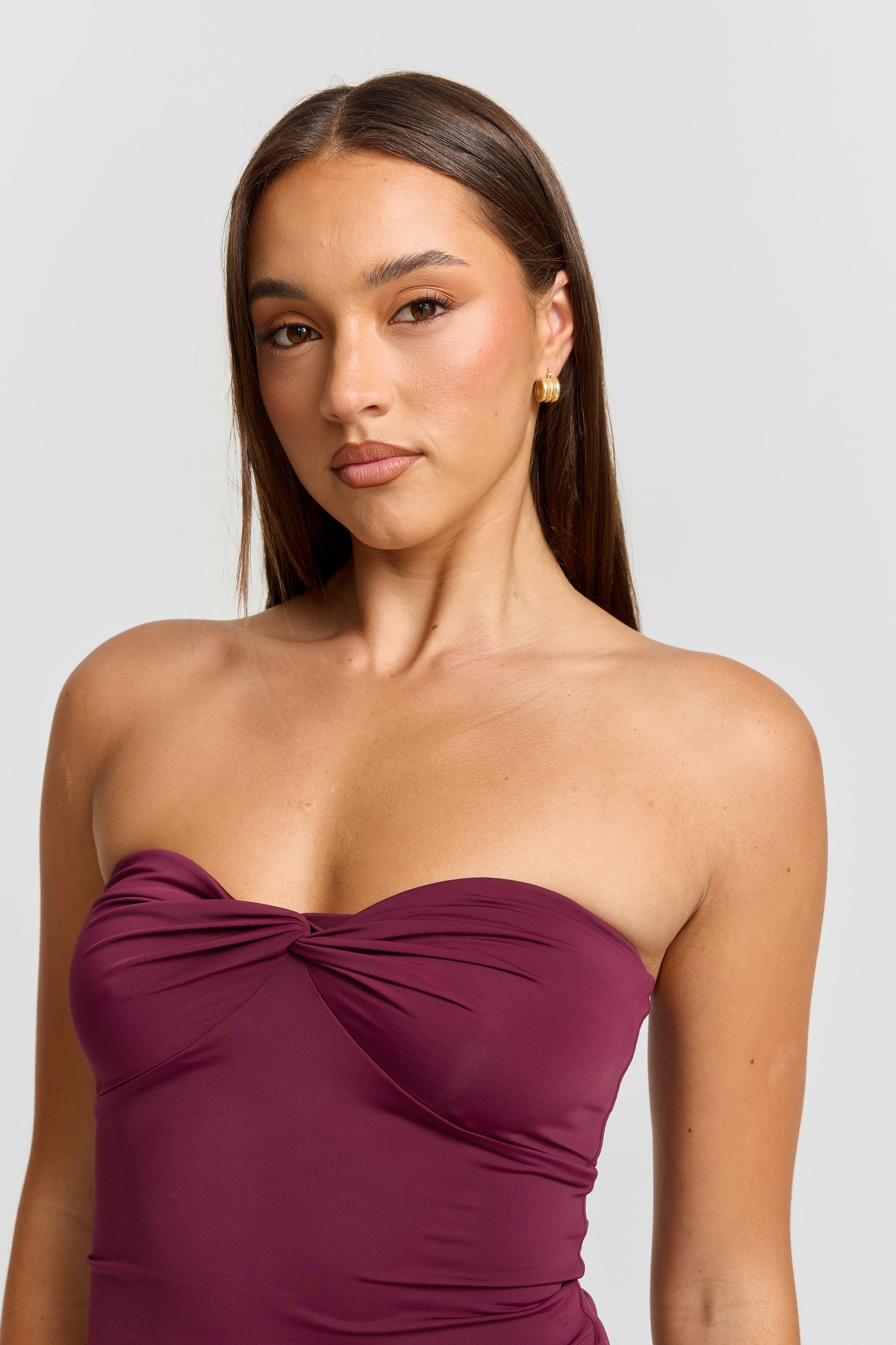 Lucinda Top en Ciruela - Esencial Elegante para el Día a Día
