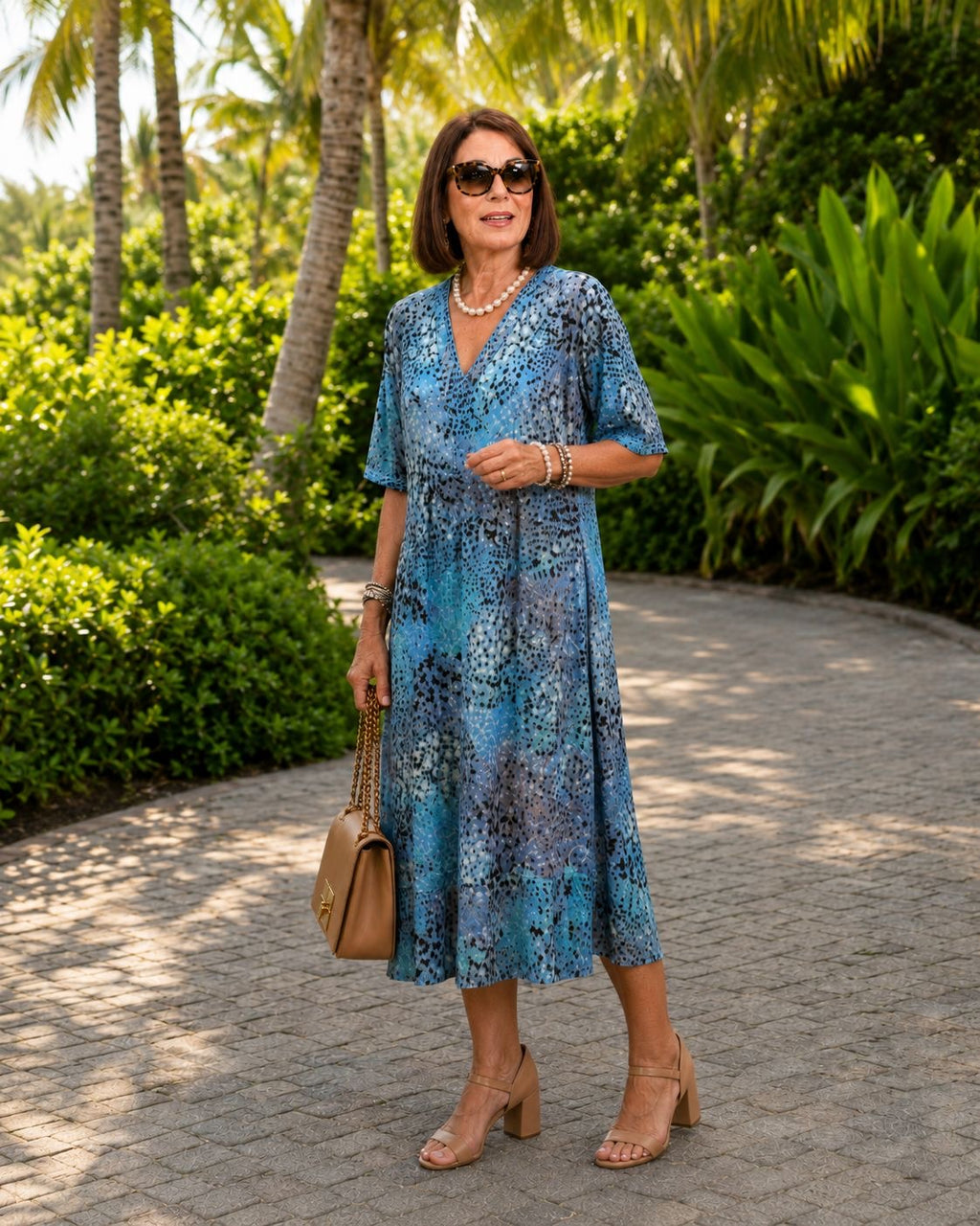 Iris – Light, Flowy Dress With a Flattering Cut