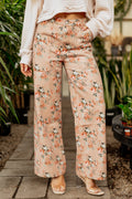 Vaqueros de tiro alto de pierna ancha con estampado de rosas en tono camel - ajuste elegante y favorecedor