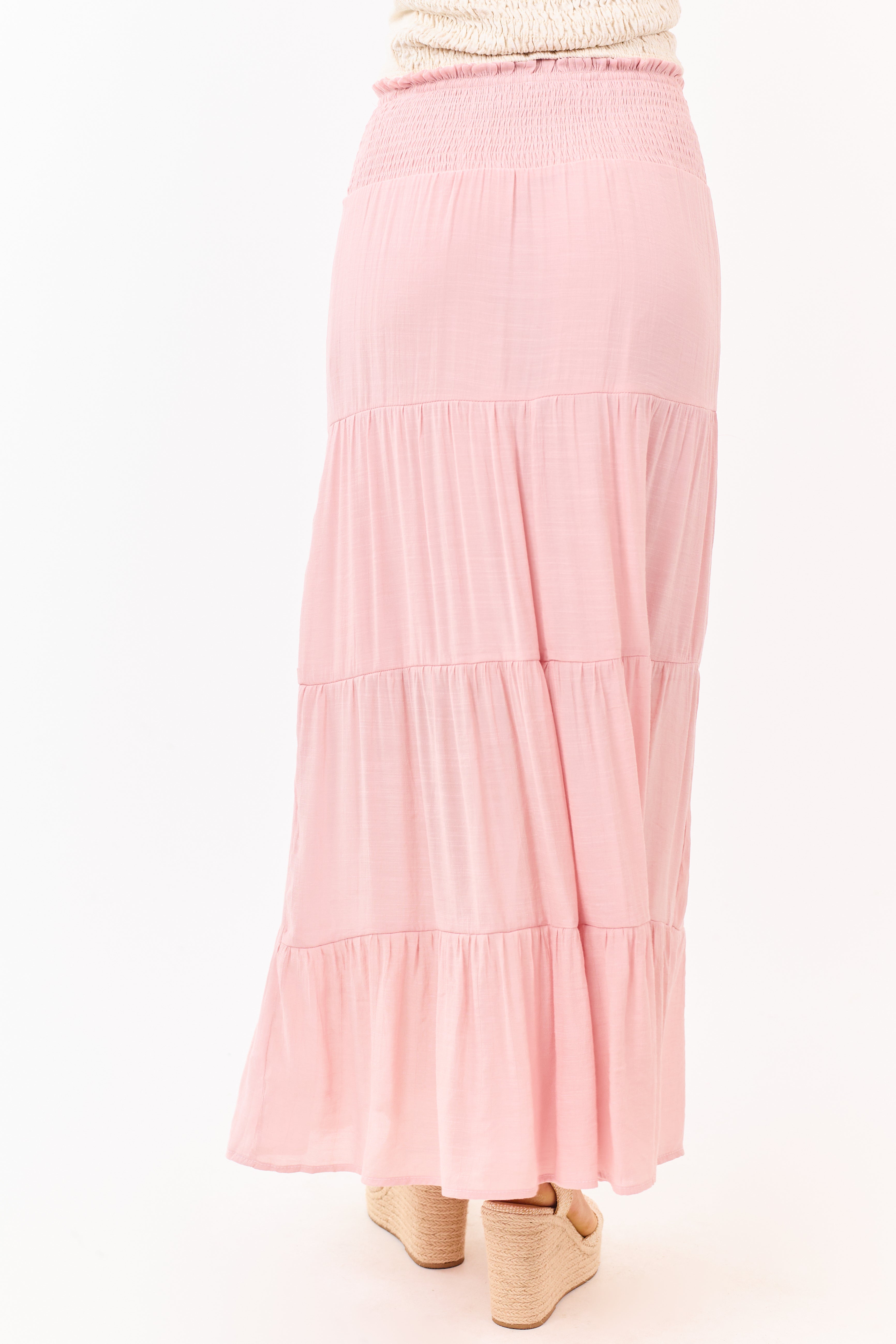 Falda maxi en capas rosa polvo con cintura fruncida