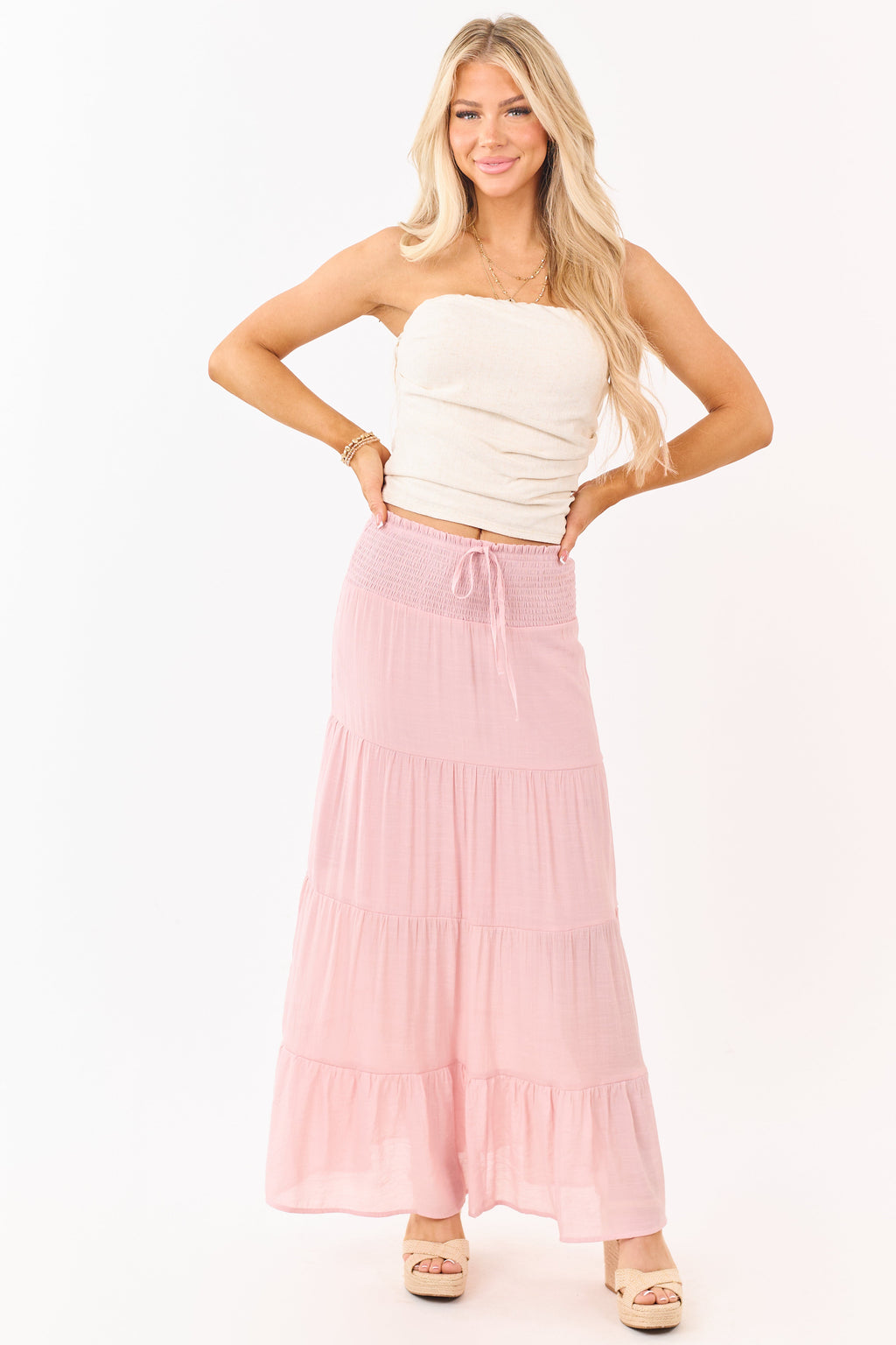 Falda maxi en capas rosa polvo con cintura fruncida