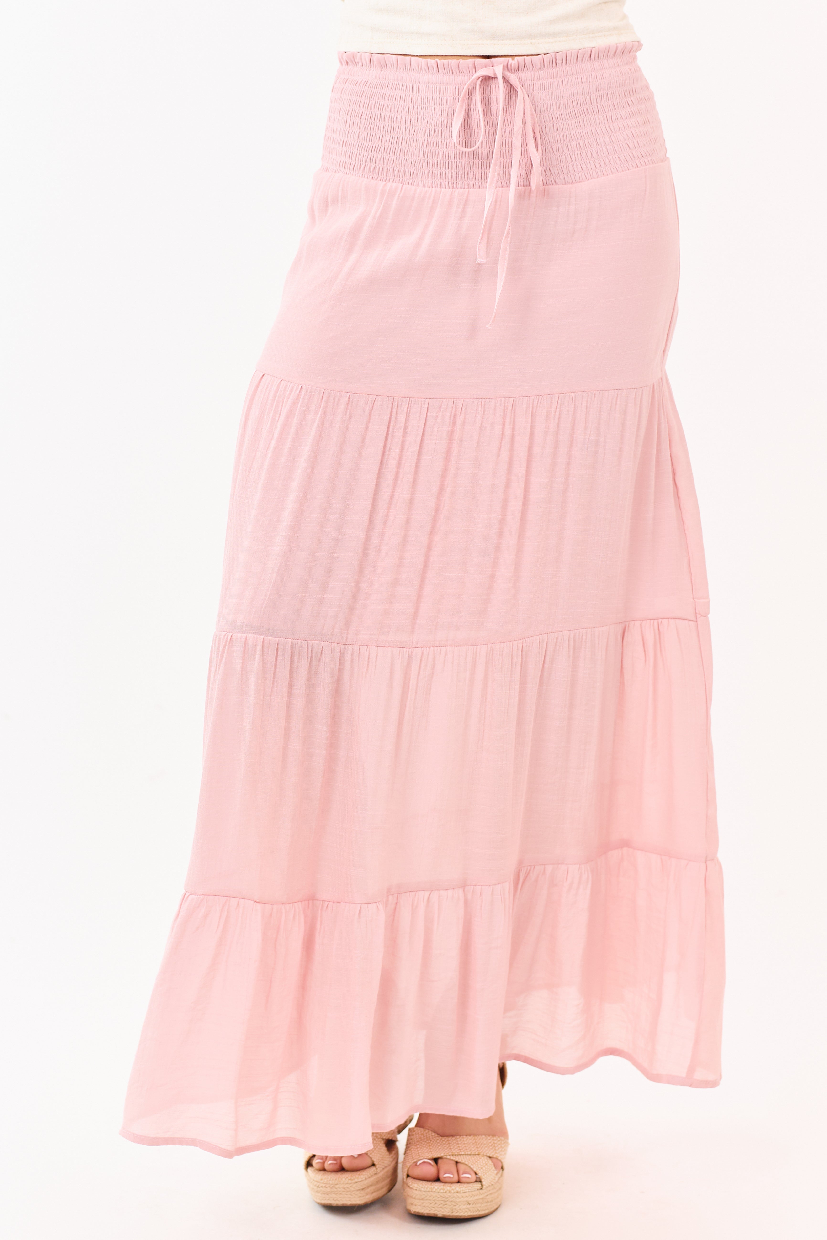 Falda maxi en capas rosa polvo con cintura fruncida