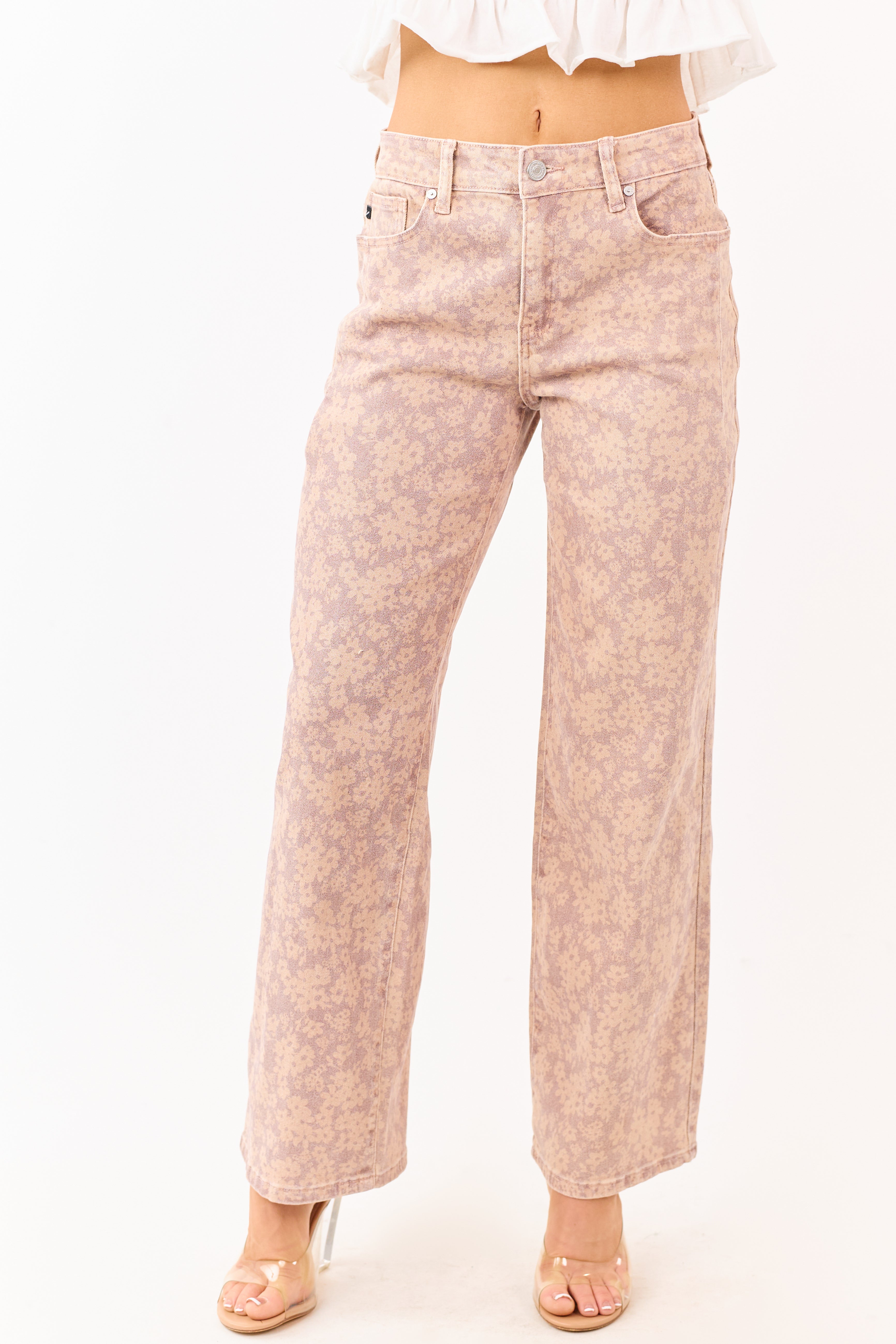 KanCan jeans de pierna ancha con estampado floral en malva y elastano – comodidad sin esfuerzo y caída fluida