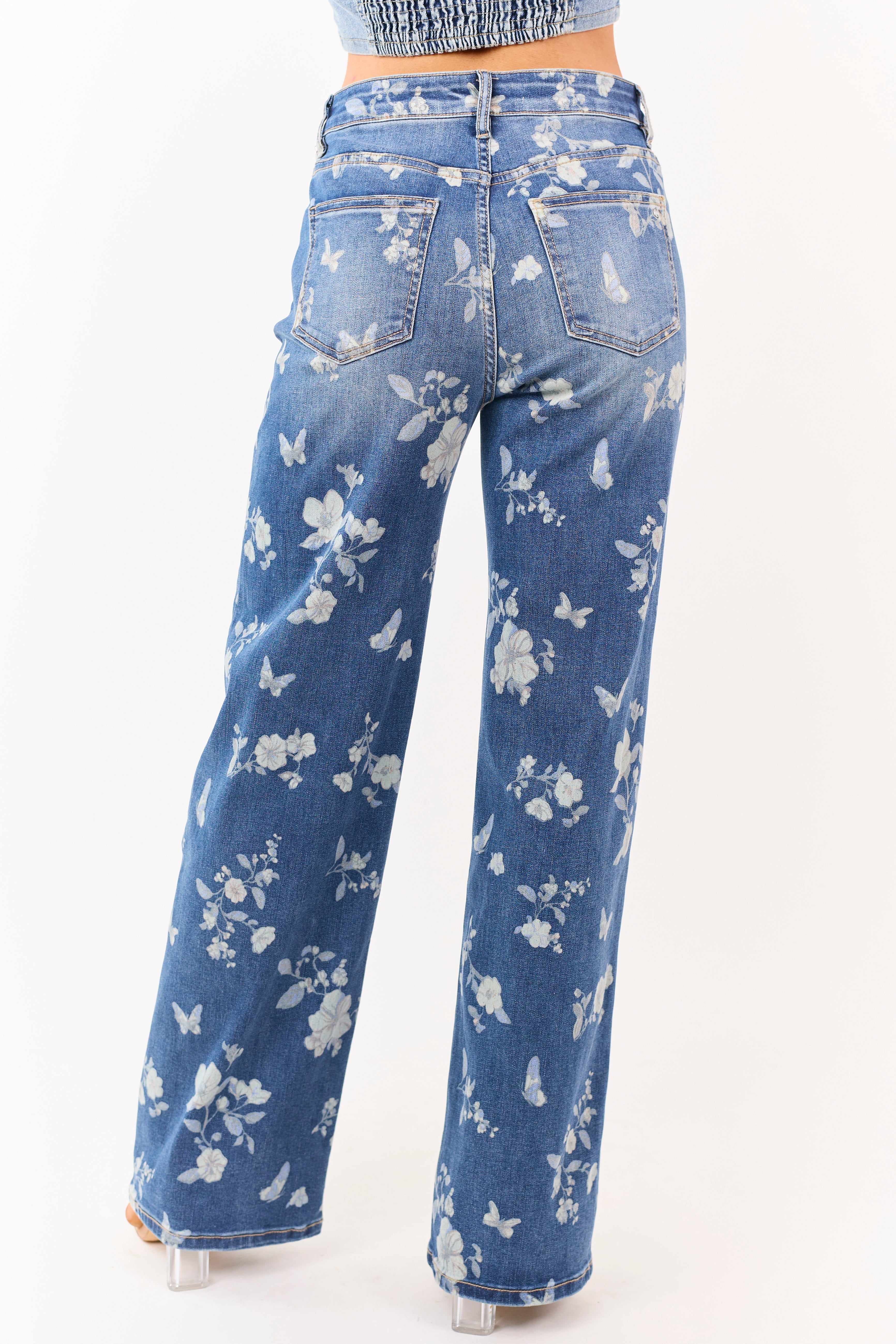 Mica Denim Jeans con estampado floral, stretch, de pierna ancha, lavado medio