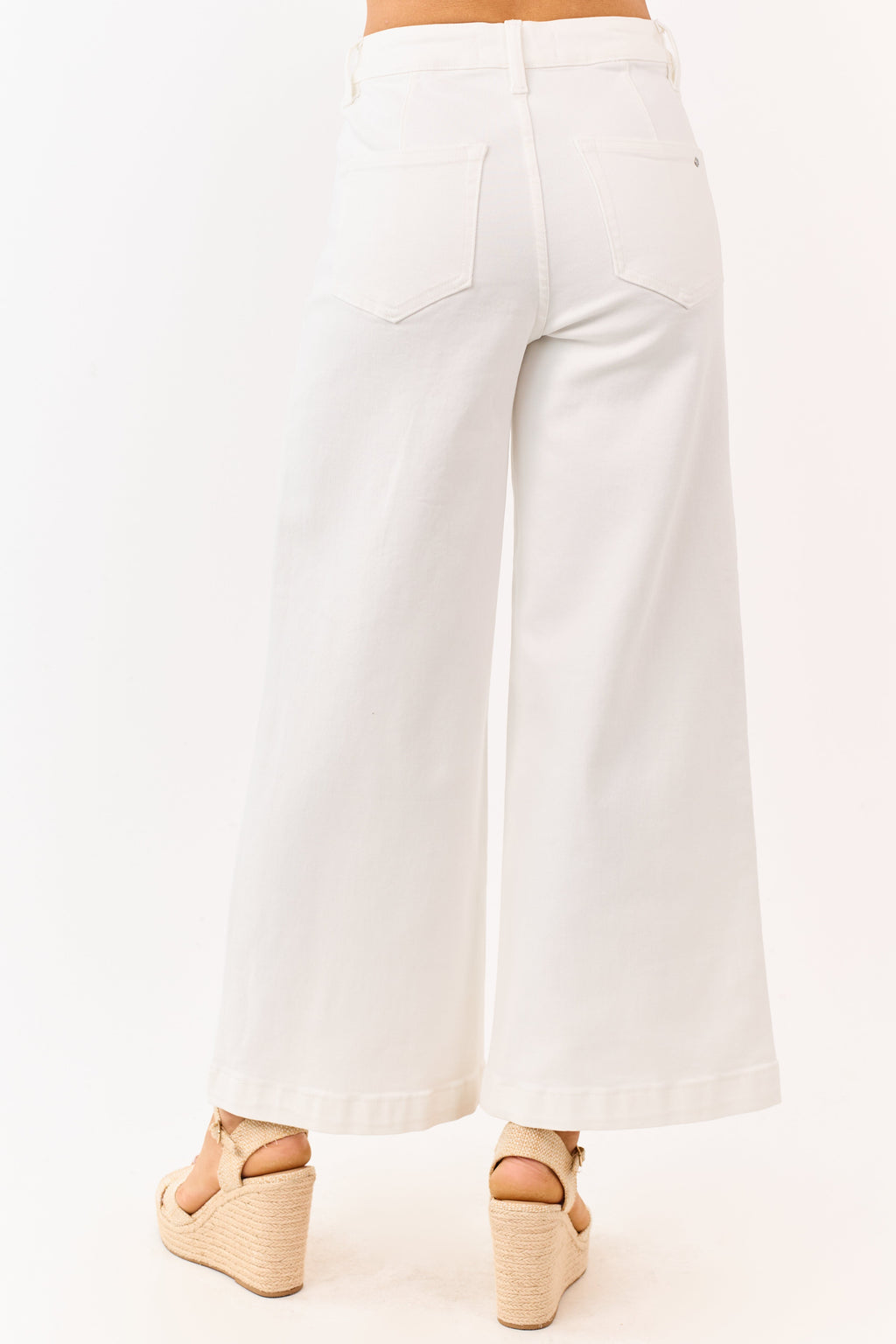 Mica Denim Jeans de pierna ancha en denim blanco con elastano y bolsillos de parche