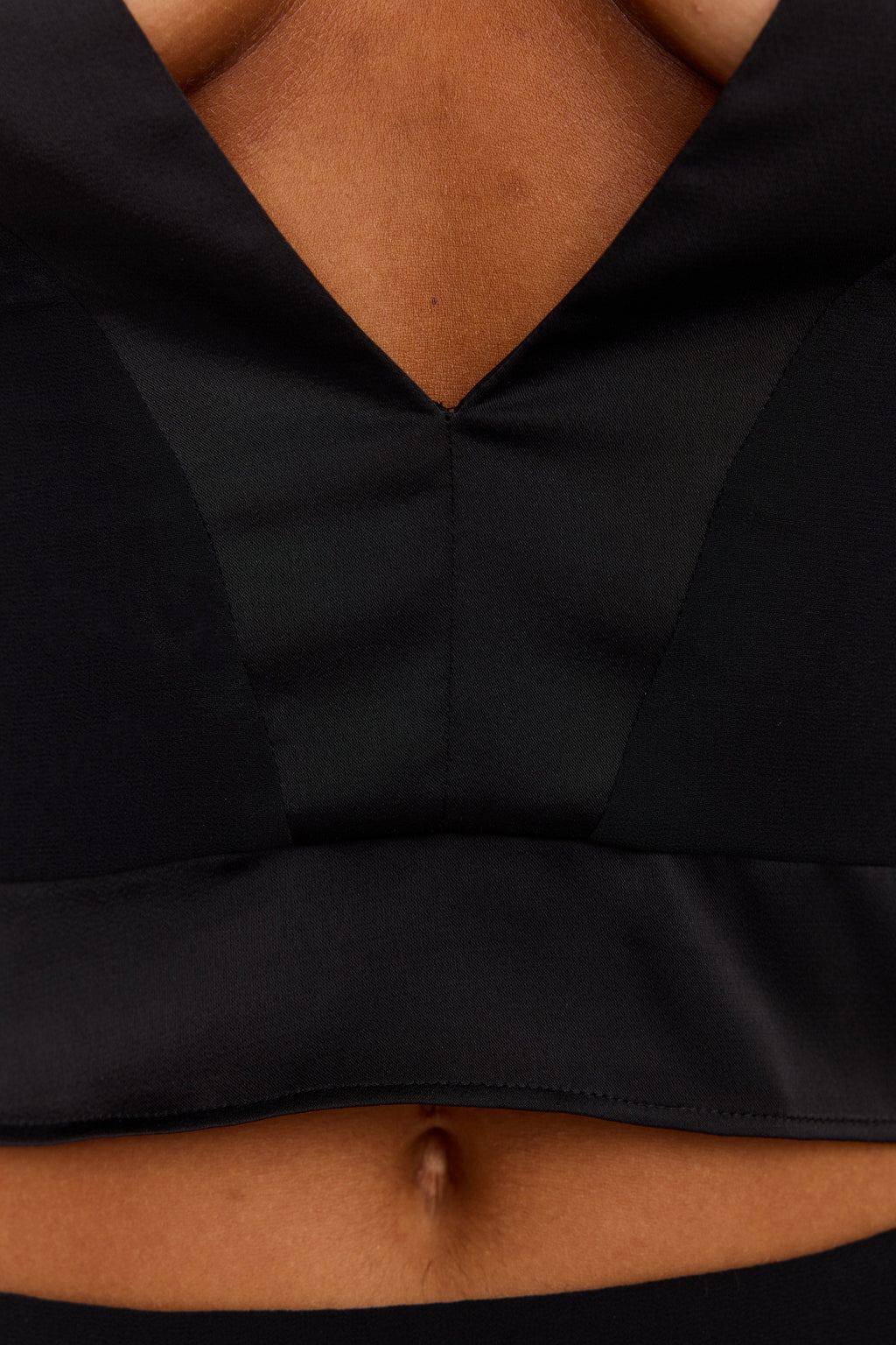 Rue Top Negro - Esencial diario elegante