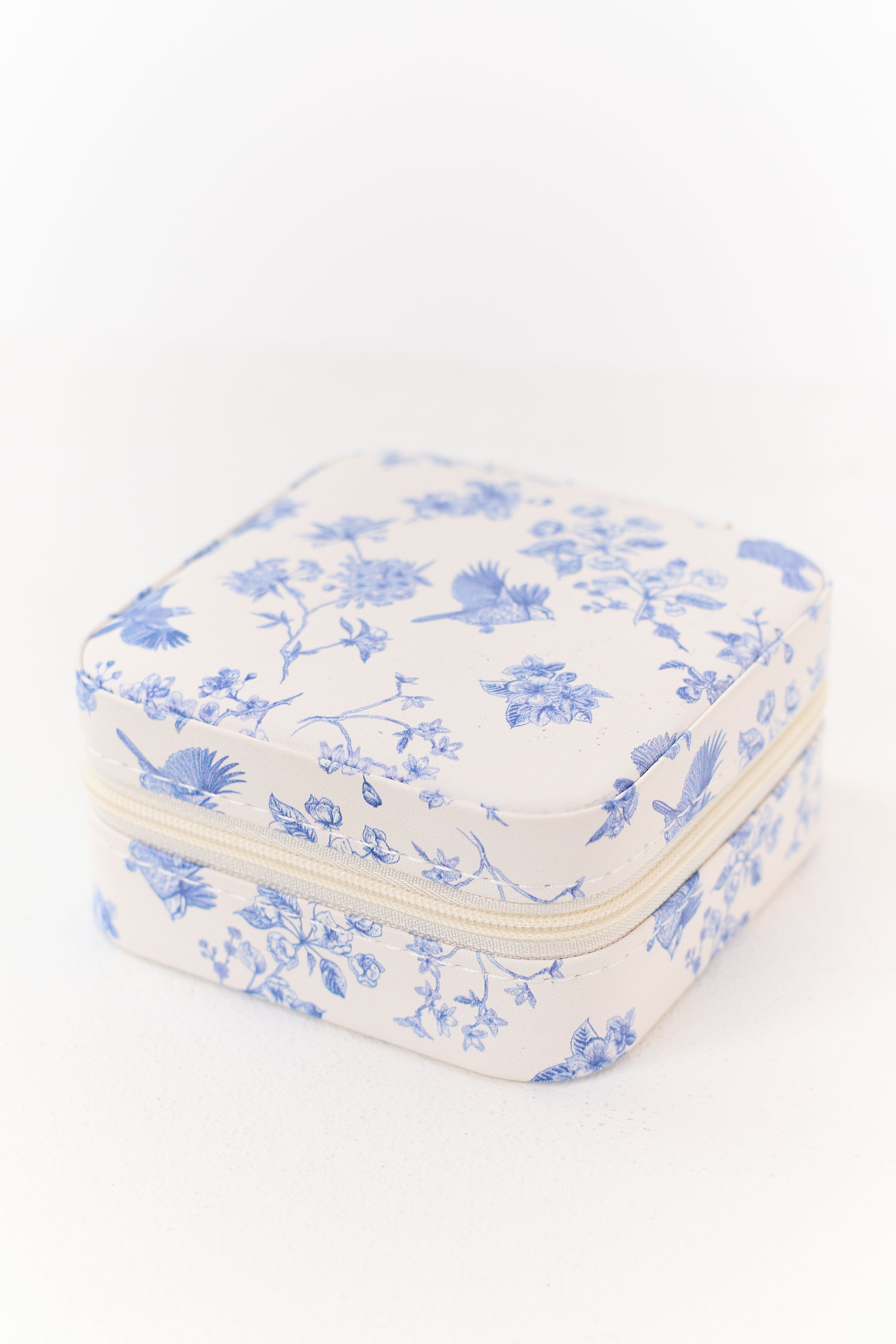 Joyero portátil color marfil con estampado de aves y flores – Organizador de viaje compacto
