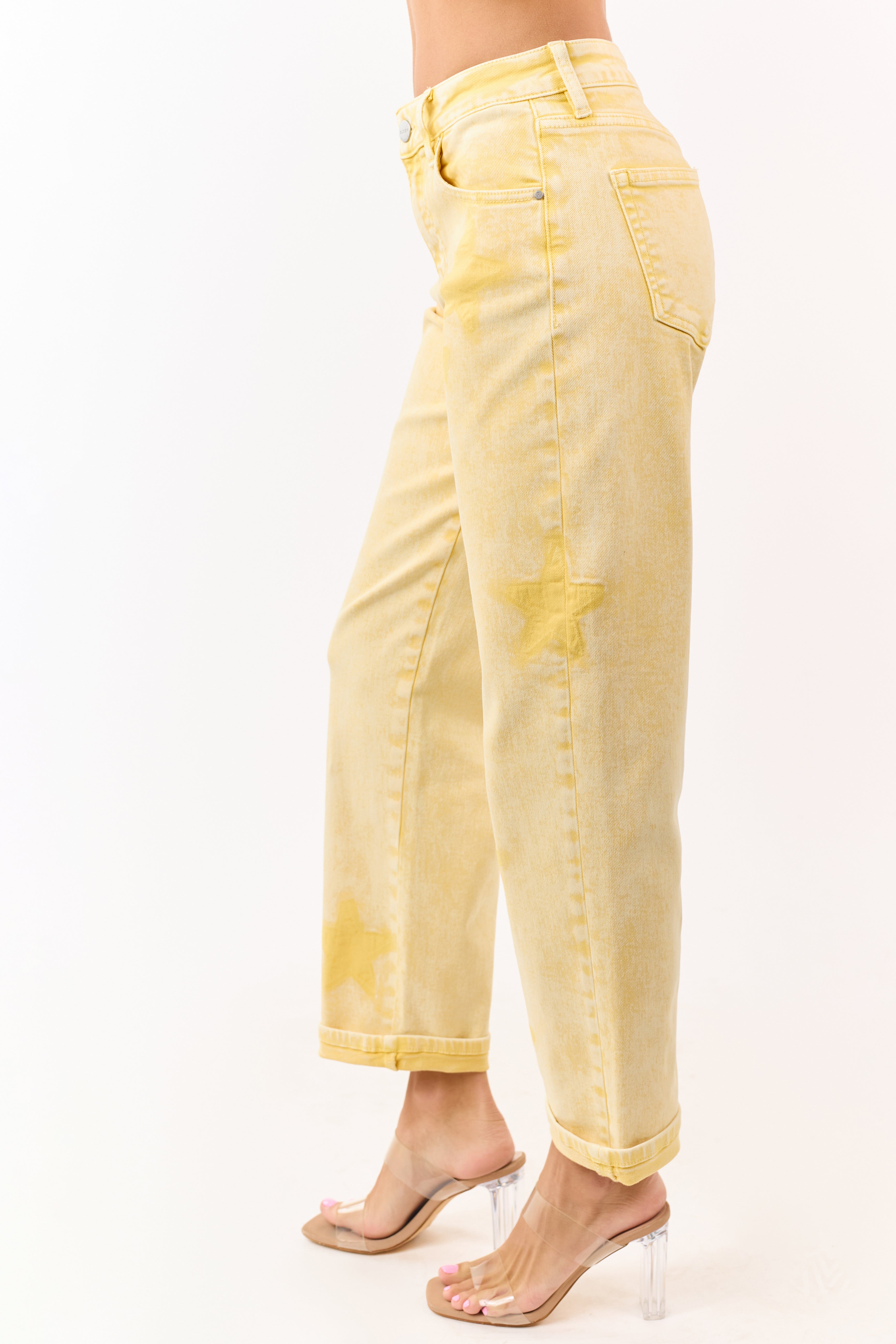 Risen vaqueros slim elásticos lavado limón con detalle de estrellas, estilo barril