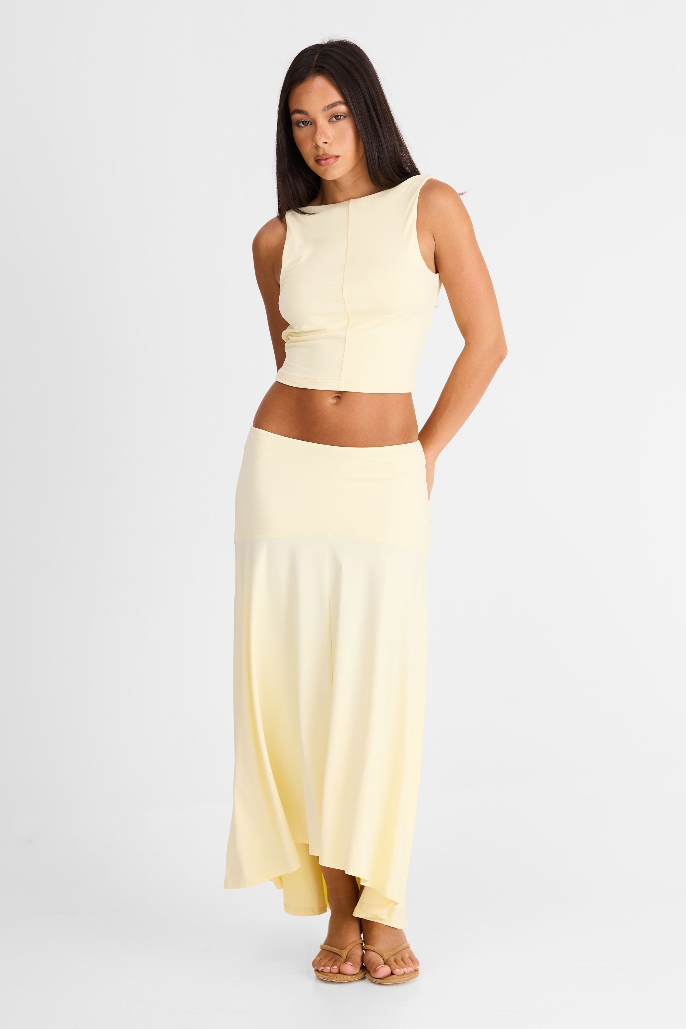 Falda maxi Talia en amarillo mantequilla
