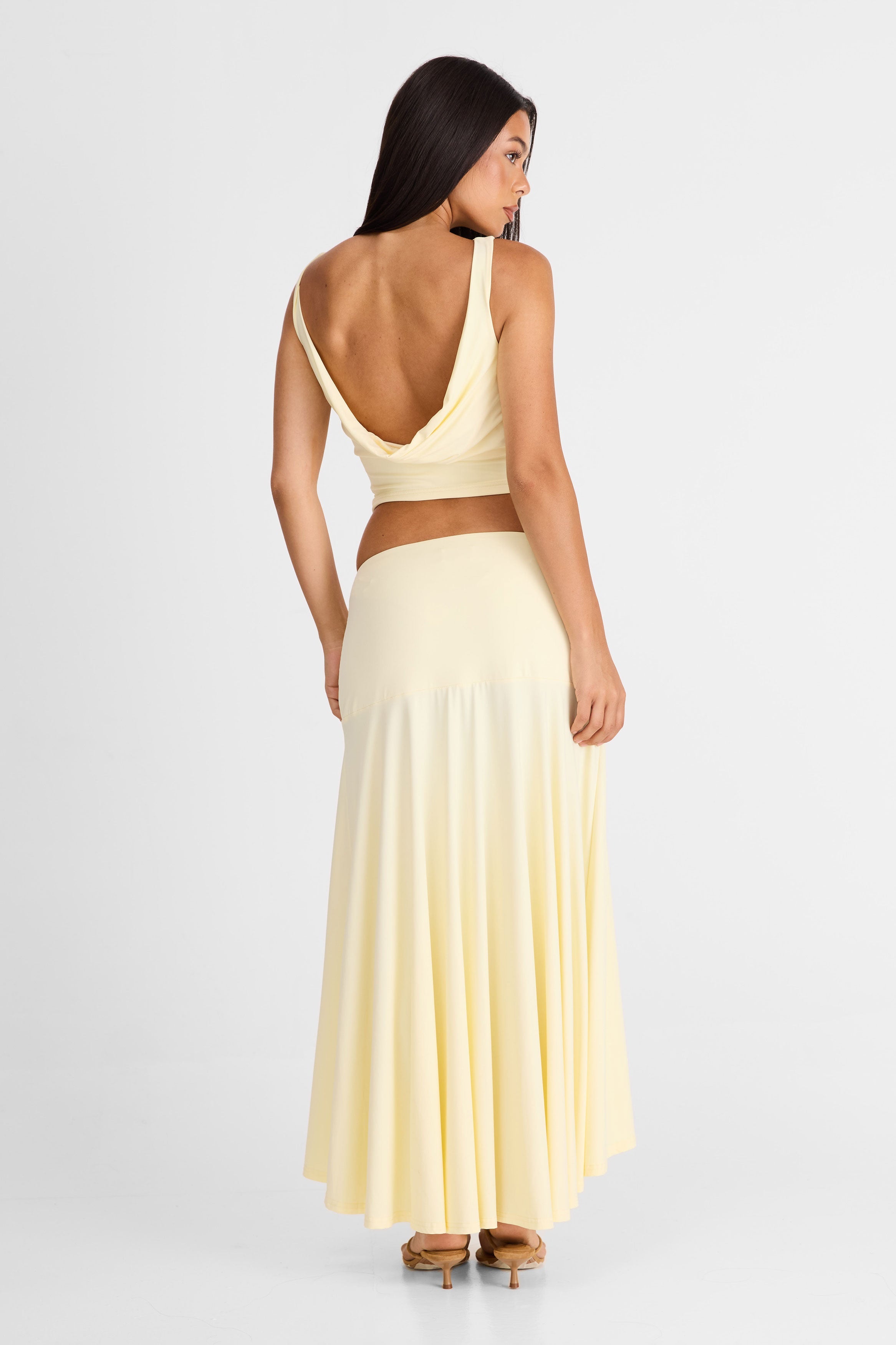 Falda maxi Talia en amarillo mantequilla