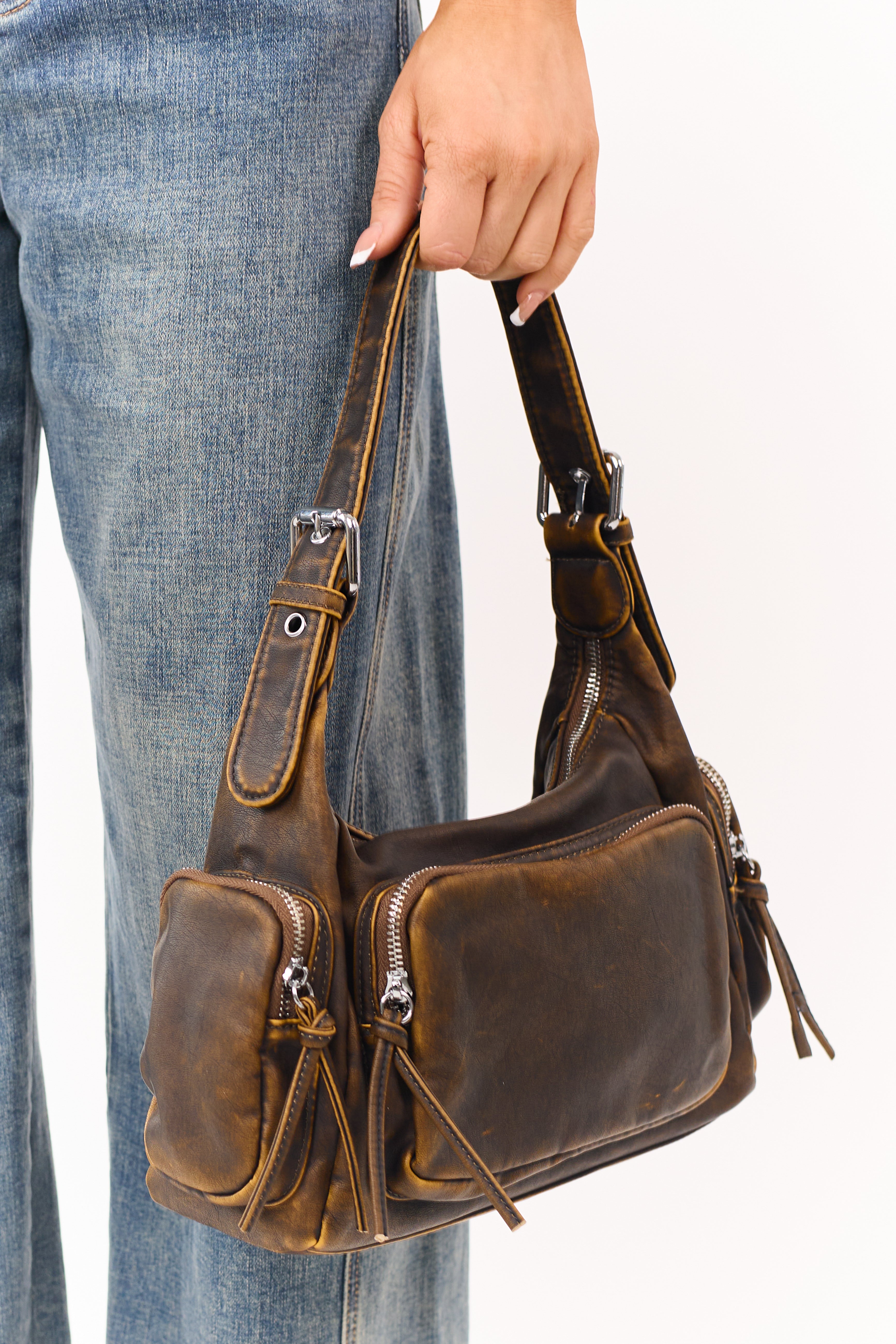 Bolso chic de cuero sintético color sepia con acabado envejecido vintage