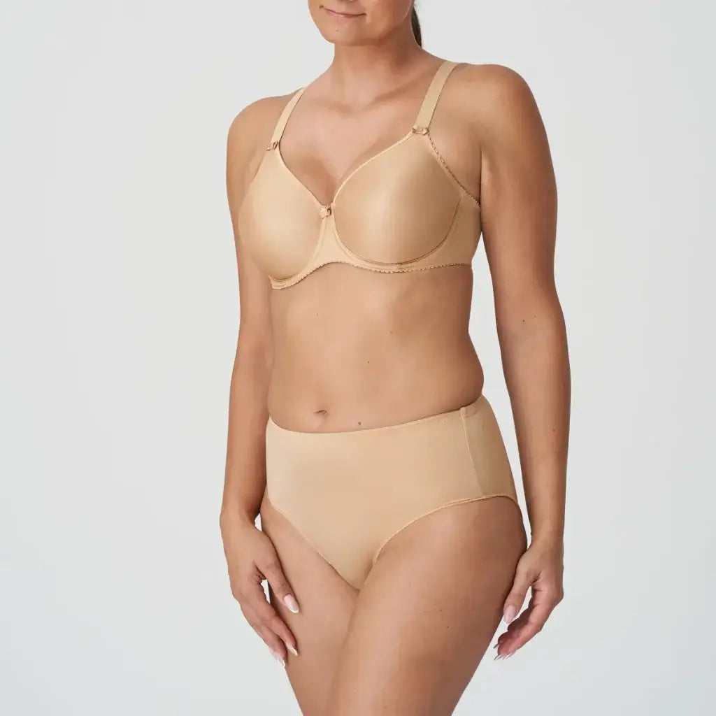 Sujetador reductor PrimaDonna Satin 0161330: comodidad y elegancia