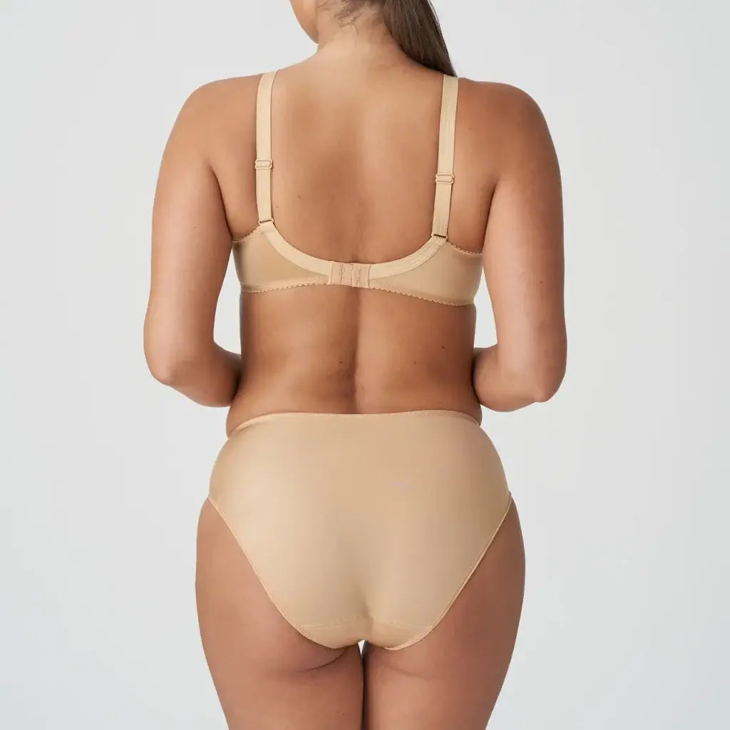 Sujetador reductor PrimaDonna Satin 0161330: comodidad y elegancia